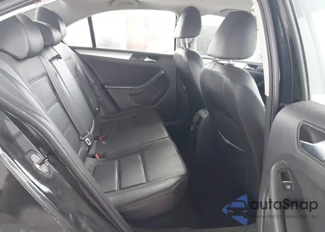 2013 Volkswagen Jetta 2.5L Se z USA, uszkodzony, nr VIN 3VWDP7AJ3DM376656